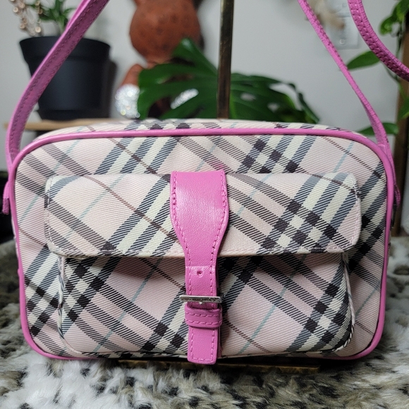 ✅️Firm!✅️ Authentic Burberry Pink Checkered Crossbody Bag - Picture 3 of 13